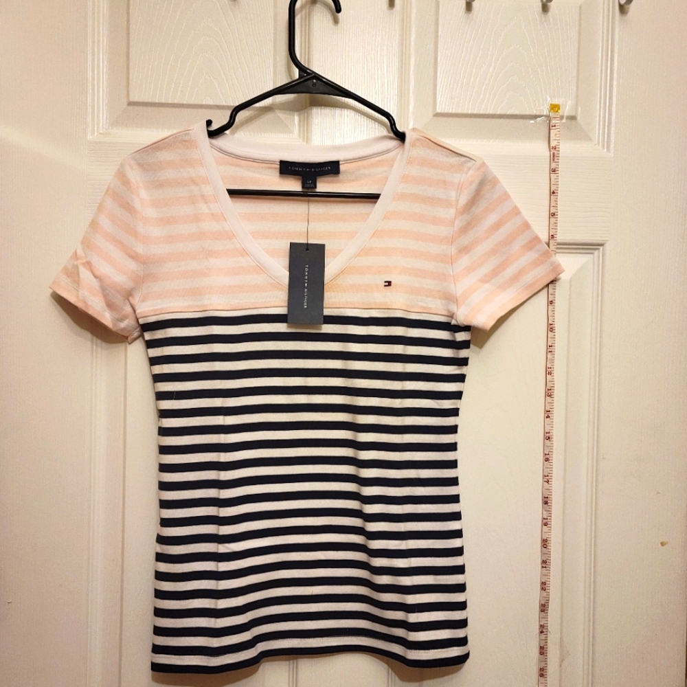 NWT TOMMY HILFIGER STRIPED VNECK